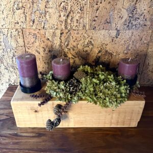 Svícen z masivního dřevěného trámu